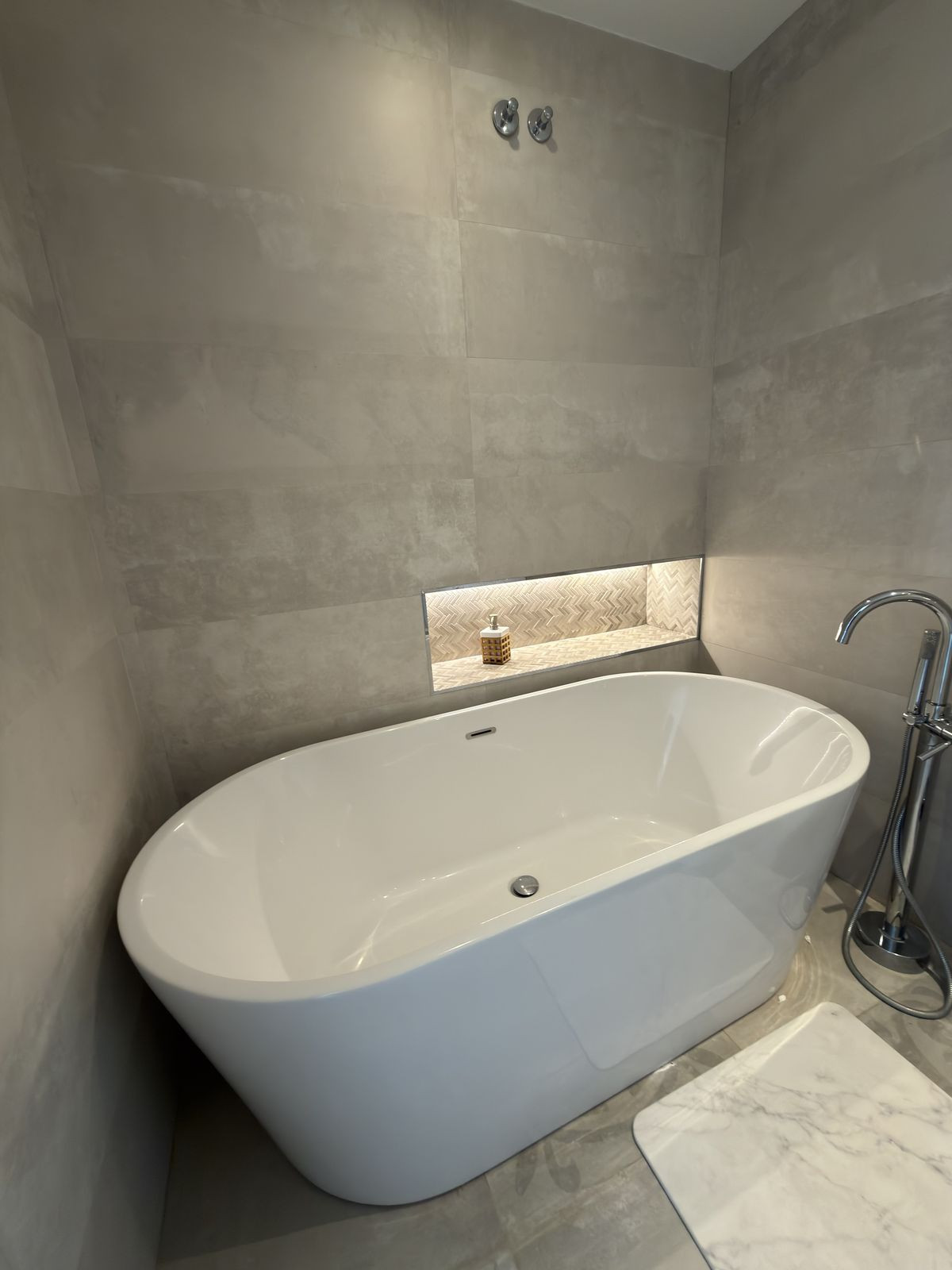 2 Bed Apartment for sale in San Pedro De Alcántara Costa Del Sol, Málaga, Spain