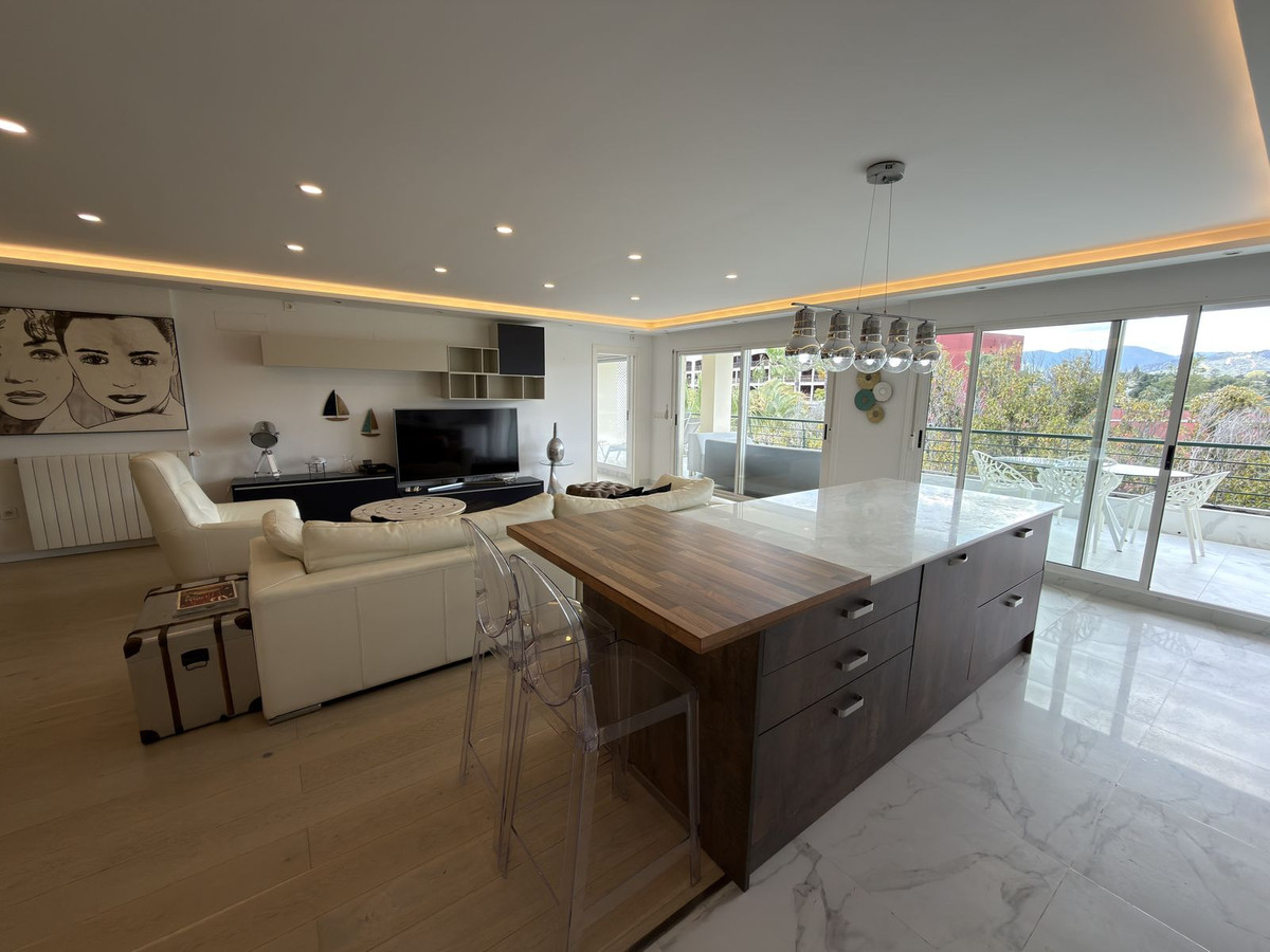 2 Bed Apartment for sale in San Pedro De Alcántara Costa Del Sol, Málaga, Spain