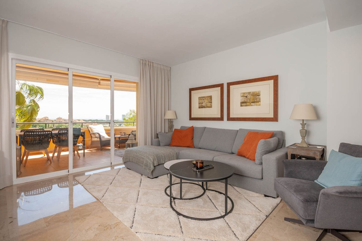3 Bed Apartment for sale in Elviria Costa Del Sol, Málaga, Spain