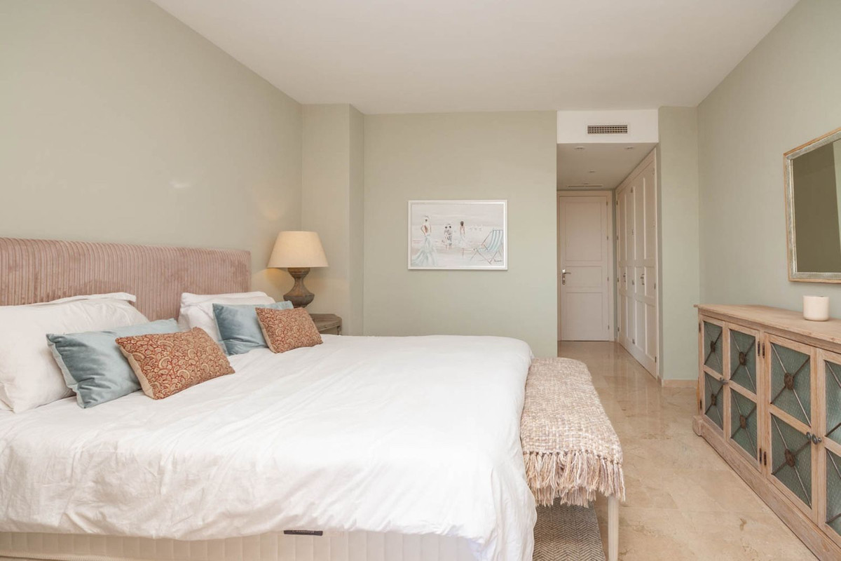 3 Bed Apartment for sale in Elviria Costa Del Sol, Málaga, Spain