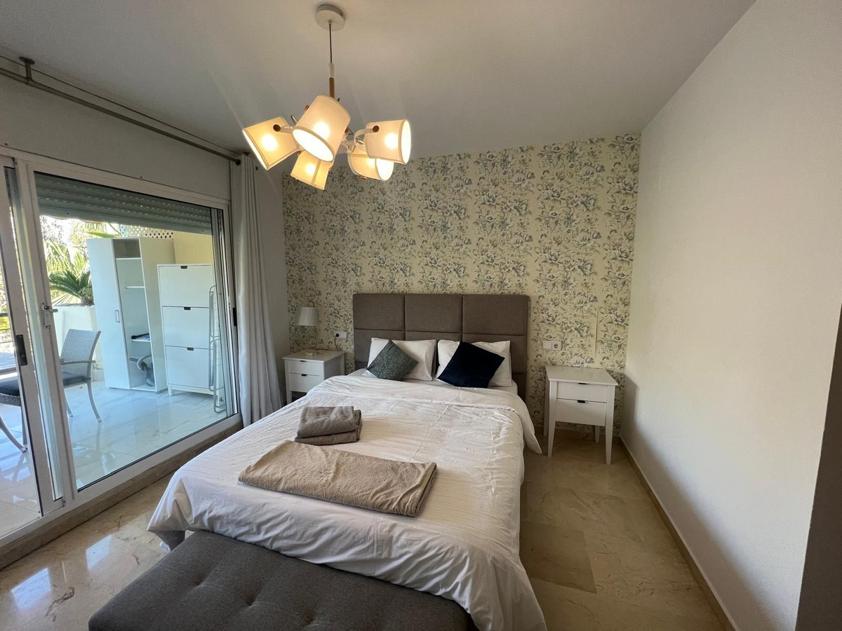 3 Bed Apartment for sale in San Pedro De Alcántara Costa Del Sol, Málaga, Spain
