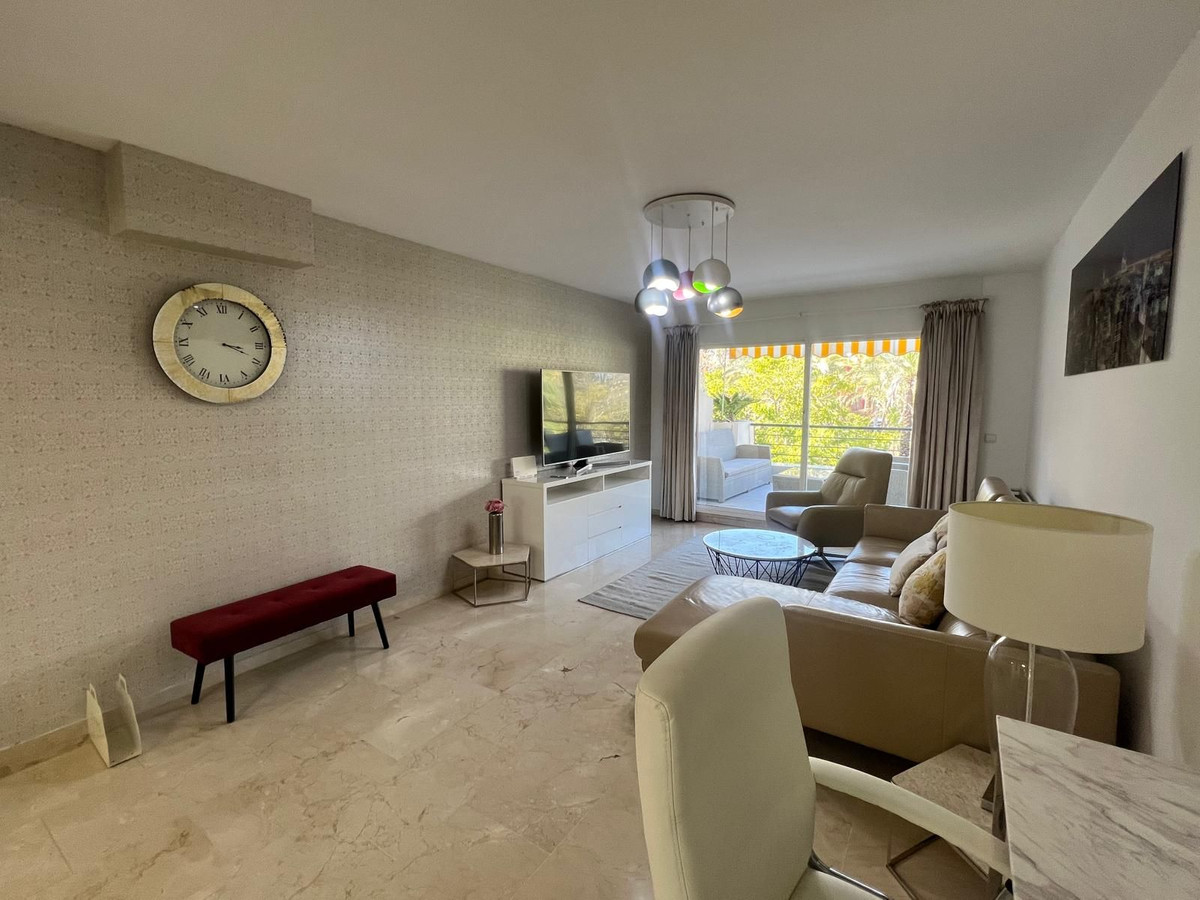 3 Bed Apartment for sale in San Pedro De Alcántara Costa Del Sol, Málaga, Spain