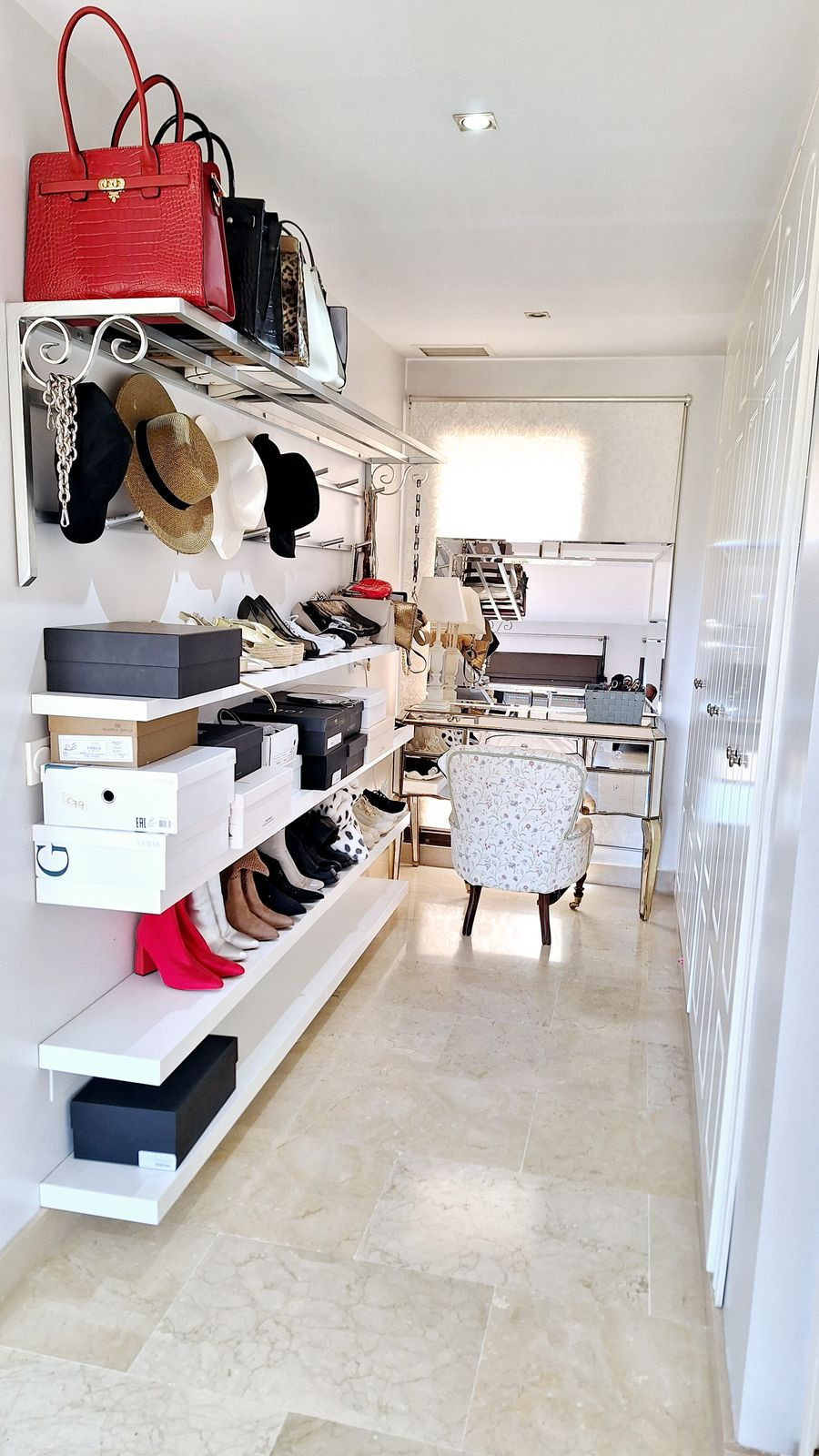 2 Bed Apartment for sale in La Duquesa Costa Del Sol, Málaga, Spain