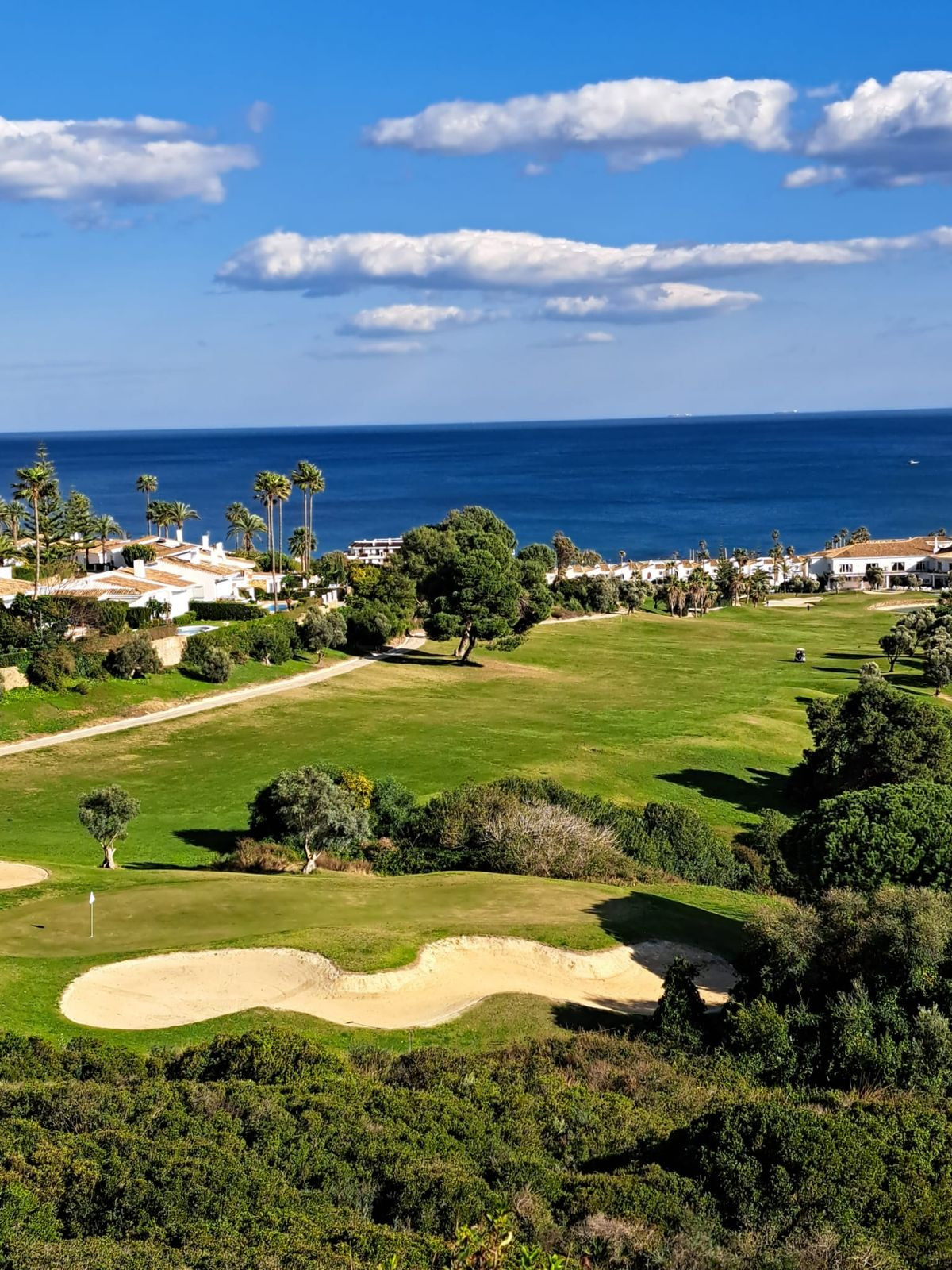 2 Bed Apartment for sale in La Duquesa Costa Del Sol, Málaga, Spain