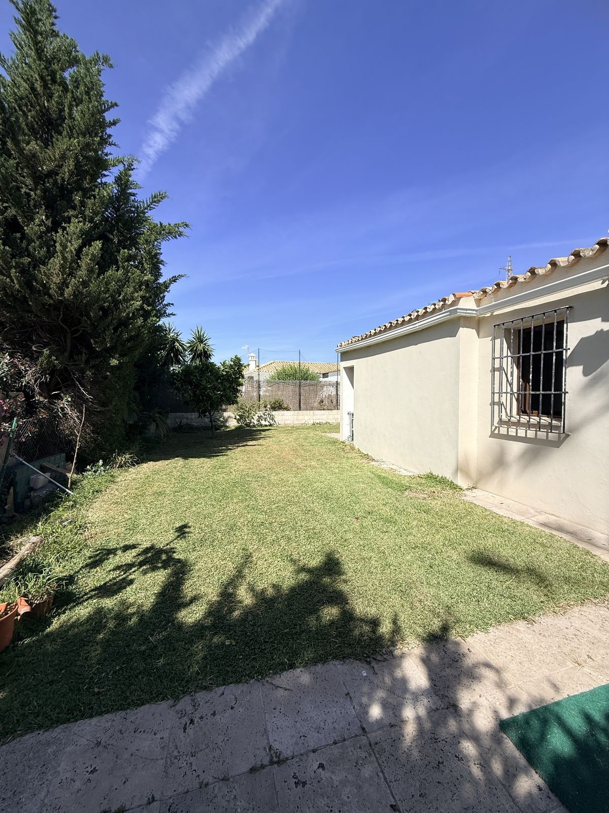 Se vende Villa - Chalet de 3 dormitorios en Costa Del Sol, Málaga, España