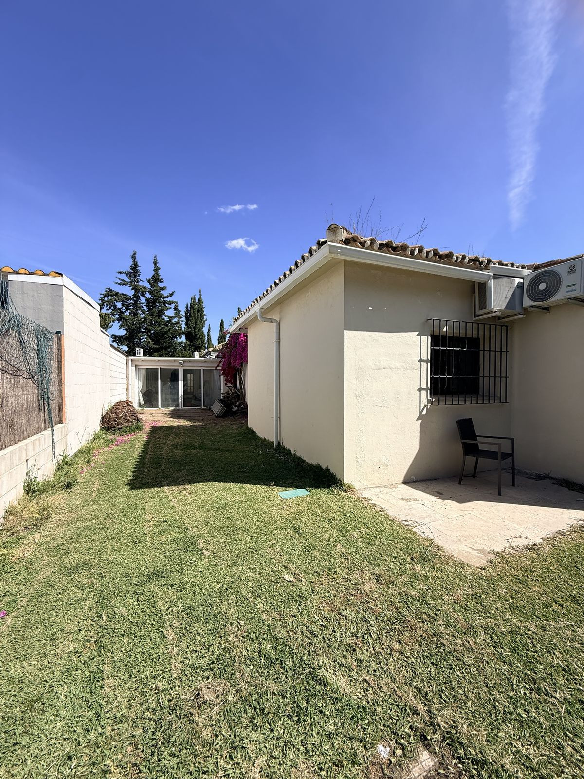 Se vende Villa - Chalet de 3 dormitorios en Costa Del Sol, Málaga, España