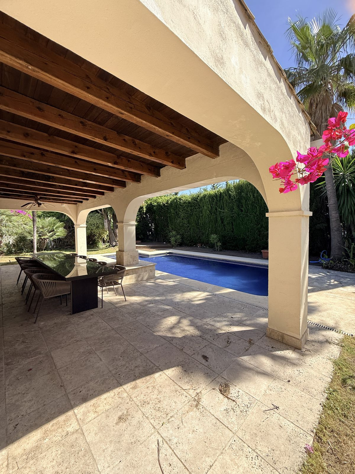 Se vende Villa - Chalet de 3 dormitorios en Costa Del Sol, Málaga, España