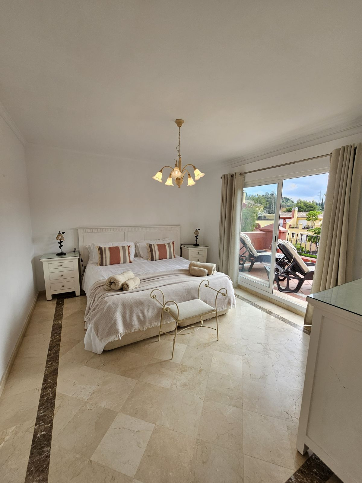 3 Bed Townhouse for sale in The Golden Mile Costa Del Sol, Málaga, Spain