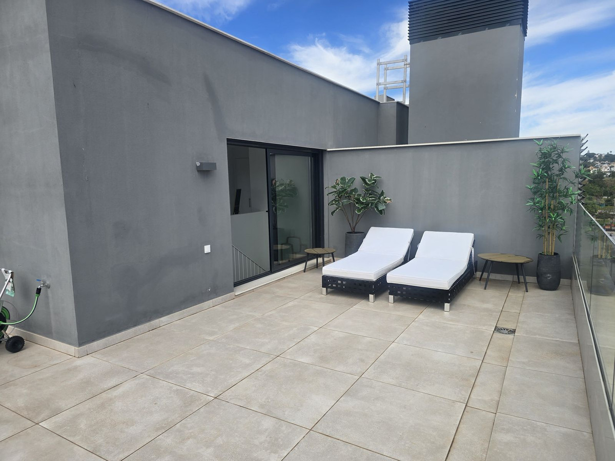 4 Bed Apartment for sale in Los Alamos Costa Del Sol, Málaga, Spain