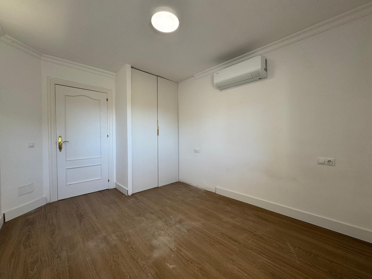 2 Bed Apartment for sale in Atalaya Costa Del Sol, Málaga, Spain