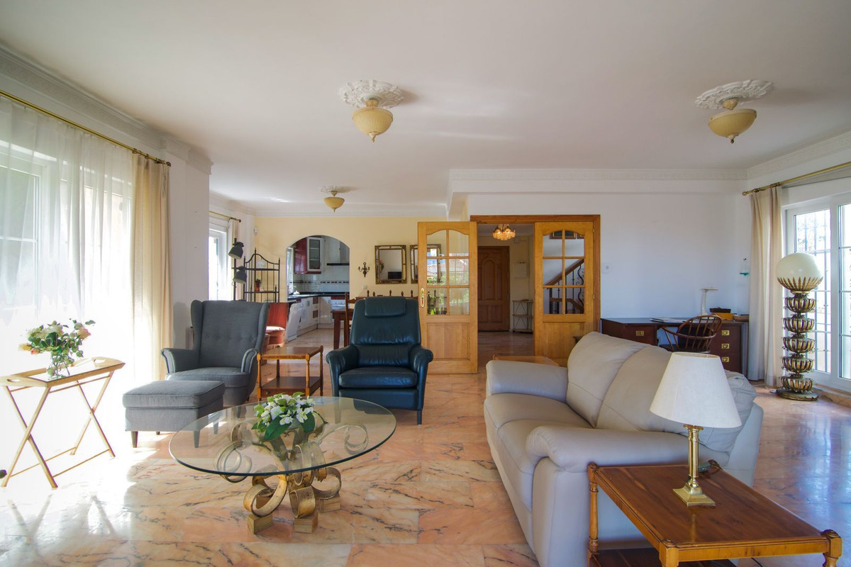 3 Bed Townhouse for sale in Fuengirola Costa Del Sol, Málaga, Spain