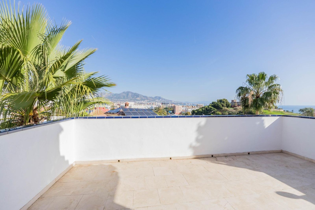 3 Bed Townhouse for sale in Fuengirola Costa Del Sol, Málaga, Spain