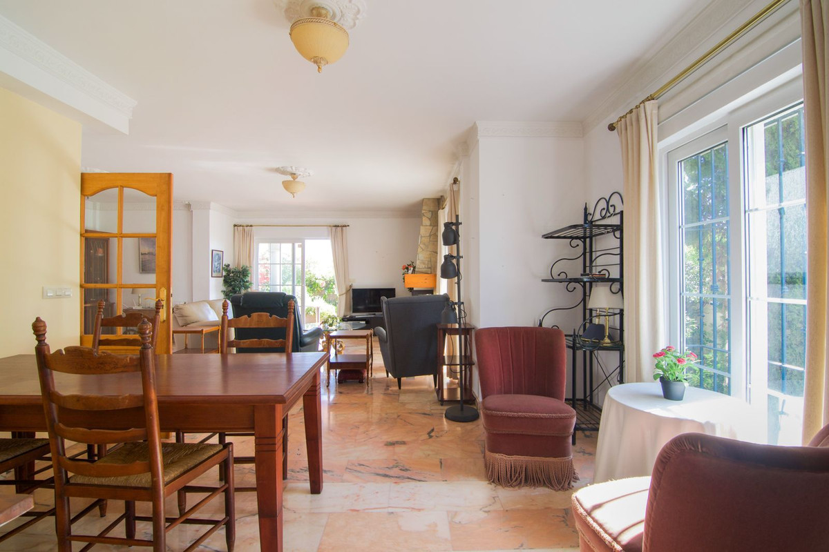 3 Bed Townhouse for sale in Fuengirola Costa Del Sol, Málaga, Spain