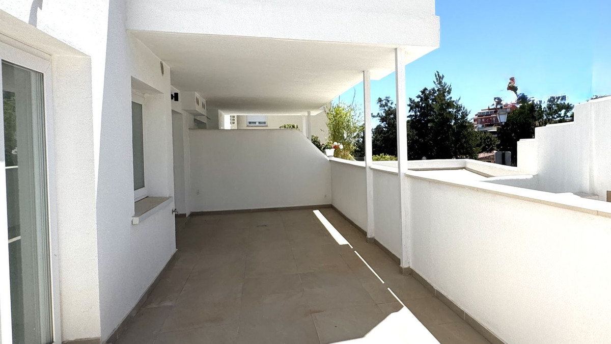 Se vende Apartamento Planta Baja de 3 dormitorios en Costa Del Sol, Málaga, España