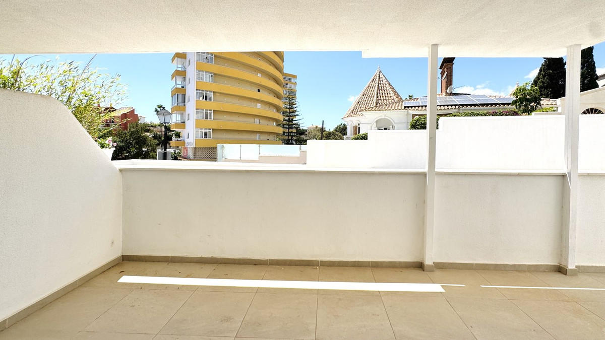 Se vende Apartamento Planta Baja de 3 dormitorios en Costa Del Sol, Málaga, España