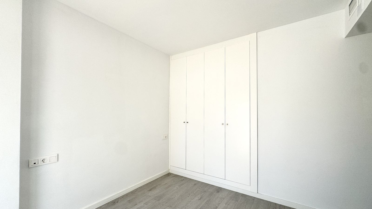 Se vende Apartamento Planta Baja de 3 dormitorios en Costa Del Sol, Málaga, España