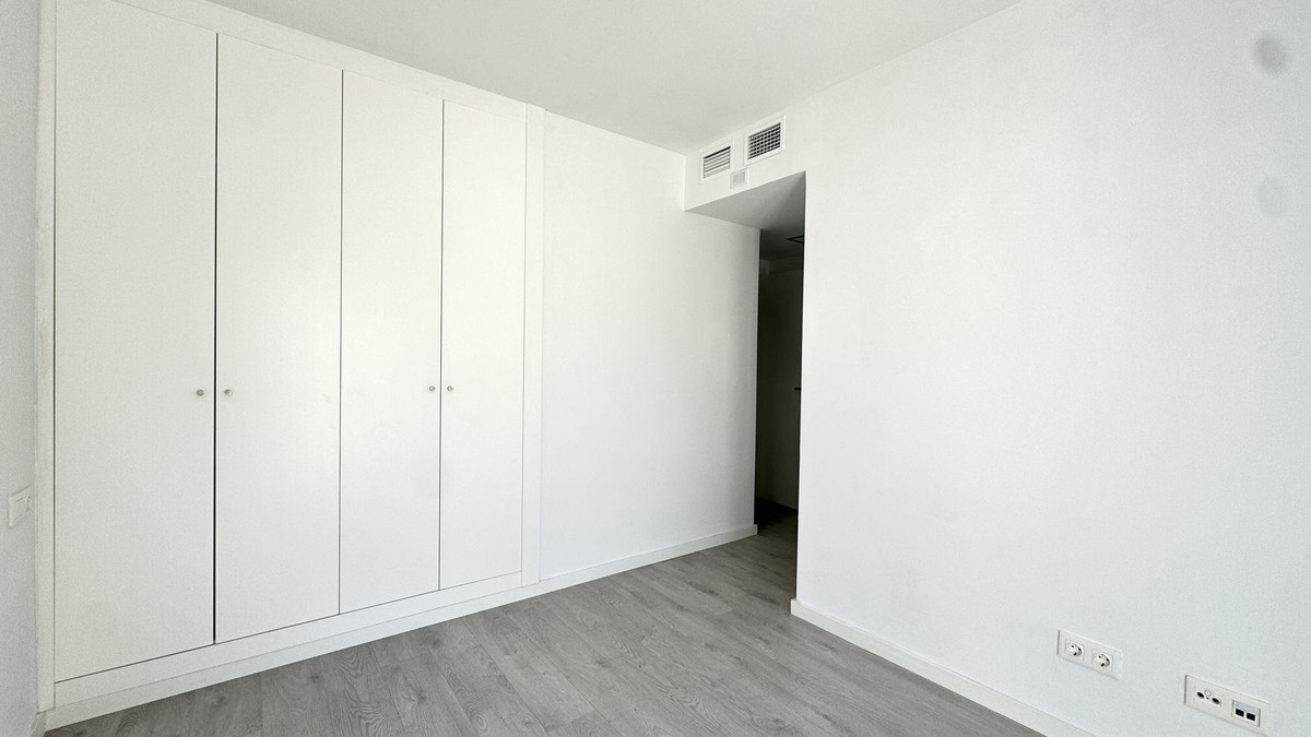 Se vende Apartamento Planta Baja de 3 dormitorios en Costa Del Sol, Málaga, España