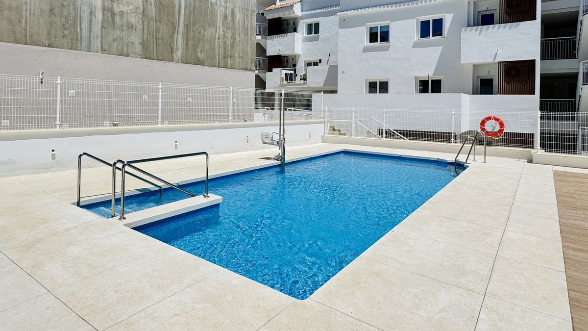 Se vende Apartamento Planta Baja de 3 dormitorios en Costa Del Sol, Málaga, España