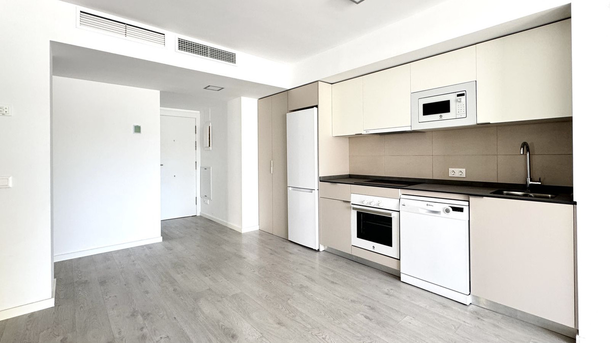 Se vende Apartamento Planta Baja de 3 dormitorios en Costa Del Sol, Málaga, España