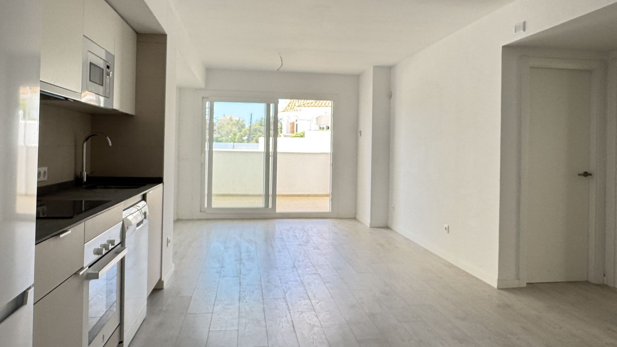 Se vende Apartamento Planta Baja de 3 dormitorios en Costa Del Sol, Málaga, España
