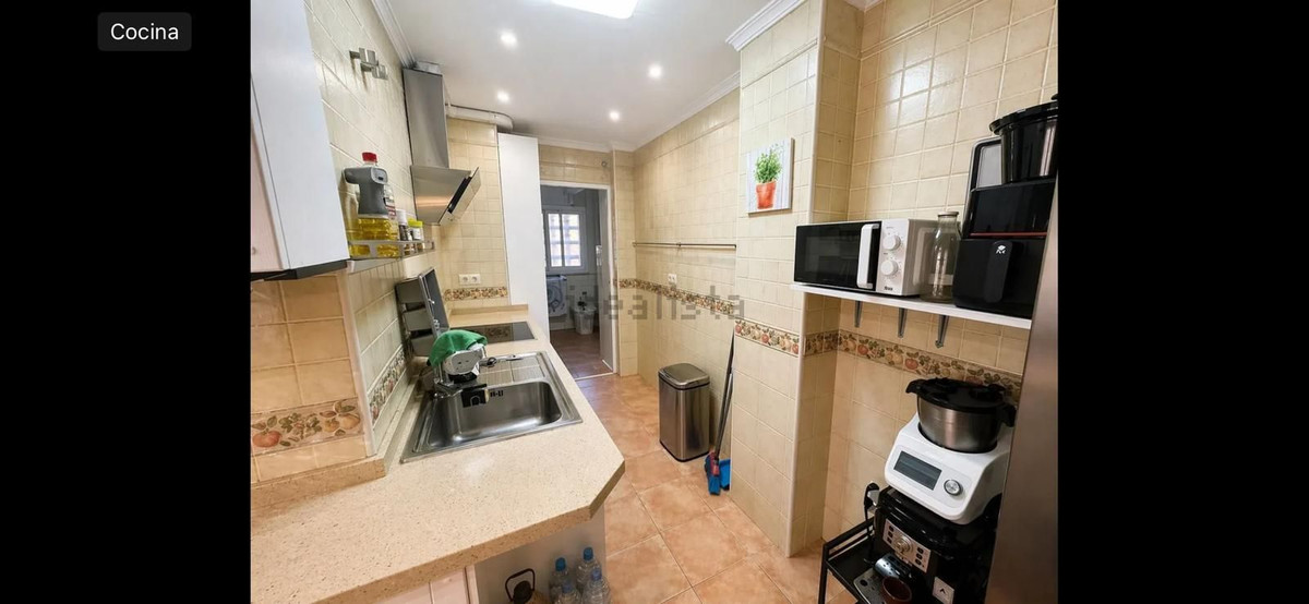 3 Bed Apartment for sale in Estepona Costa Del Sol, Málaga, Spain