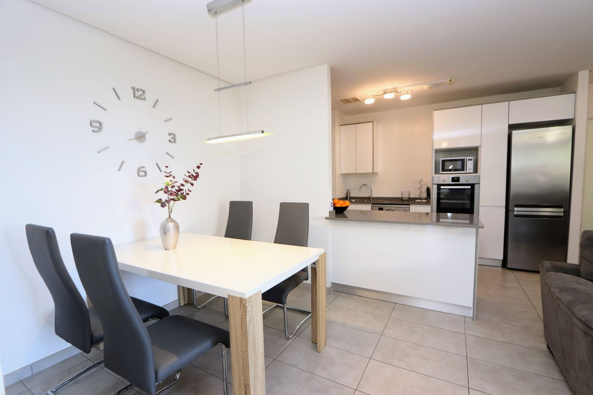 Se vende Apartamento Planta Baja de 2 dormitorios en Costa Blanca, Alicante, España