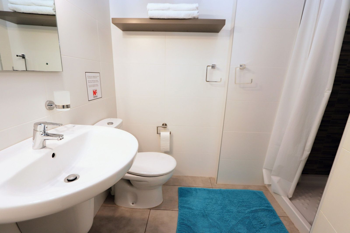 Se vende Apartamento Planta Baja de 2 dormitorios en Costa Blanca, Alicante, España