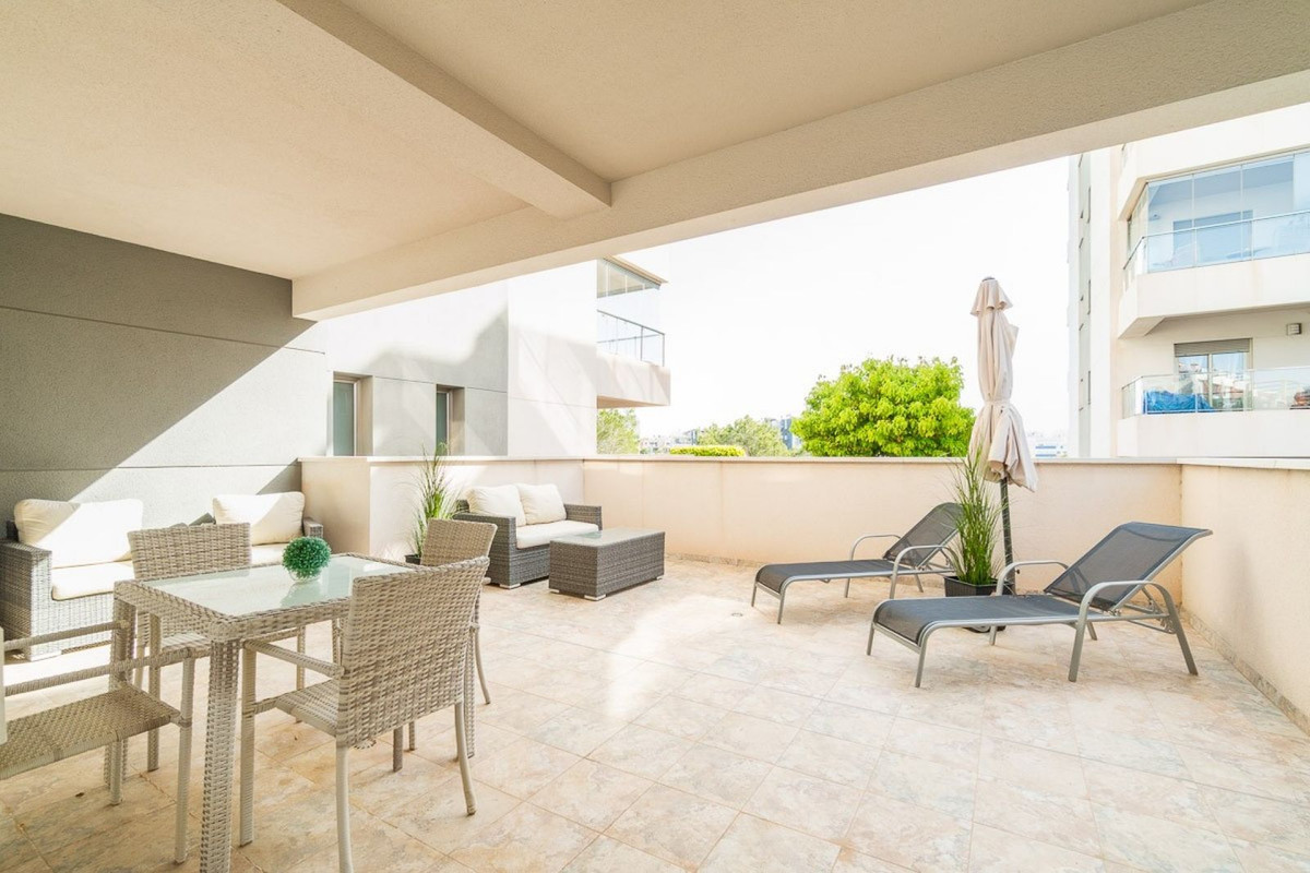 Se vende Apartamento Planta Baja de 2 dormitorios en Costa Blanca, Alicante, España
