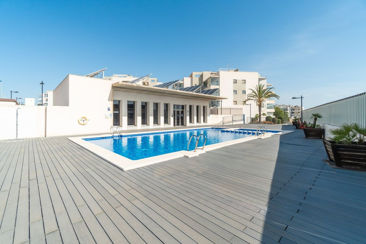 Se vende Apartamento Planta Baja de 2 dormitorios en Costa Blanca, Alicante, España