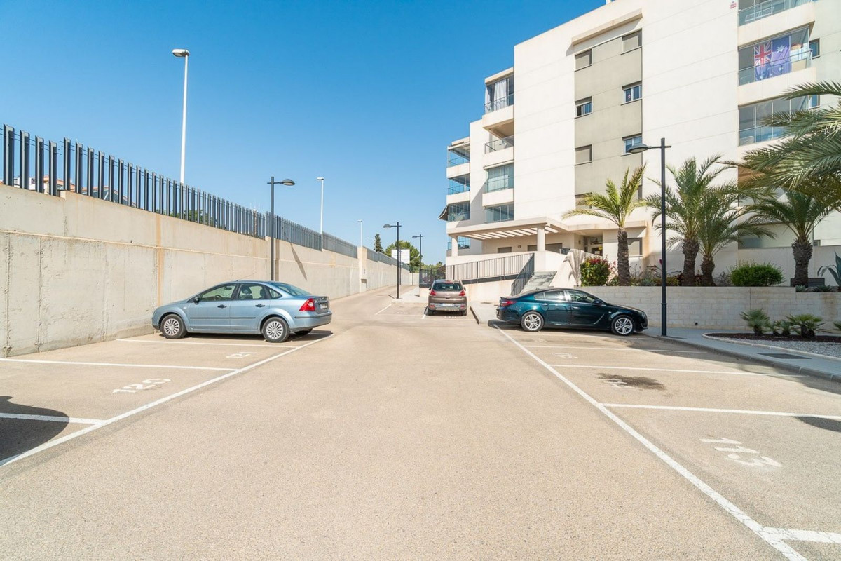 Se vende Apartamento Planta Baja de 2 dormitorios en Costa Blanca, Alicante, España