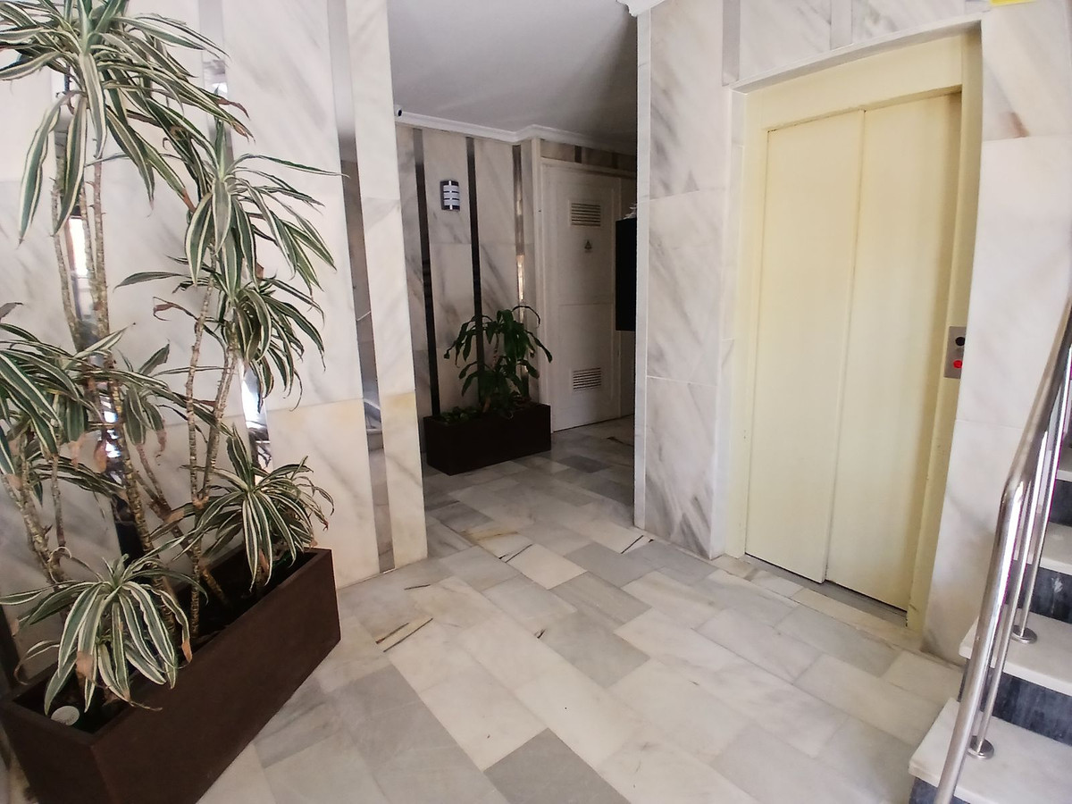 2 Bed Apartment for sale in Torreblanca Costa Del Sol, Málaga, Spain