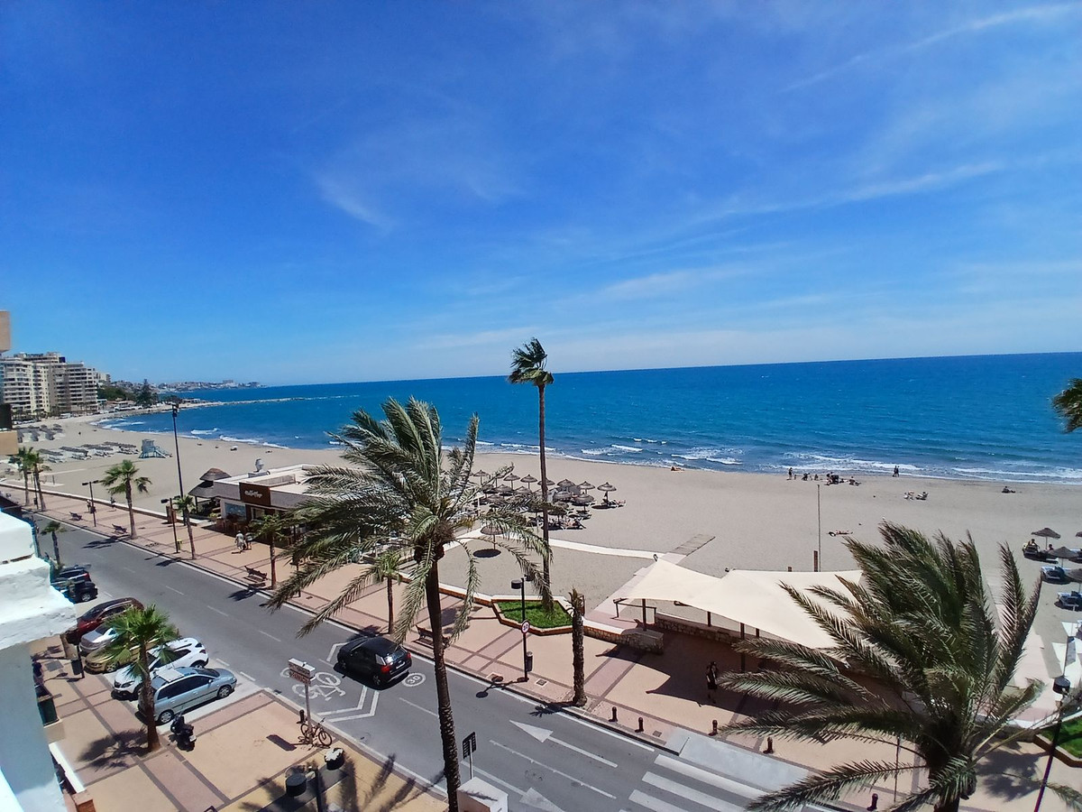 2 Bed Apartment for sale in Torreblanca Costa Del Sol, Málaga, Spain
