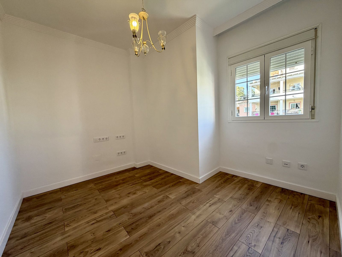 3 Bed Apartment for sale in Nueva Andalucía Costa Del Sol, Málaga, Spain