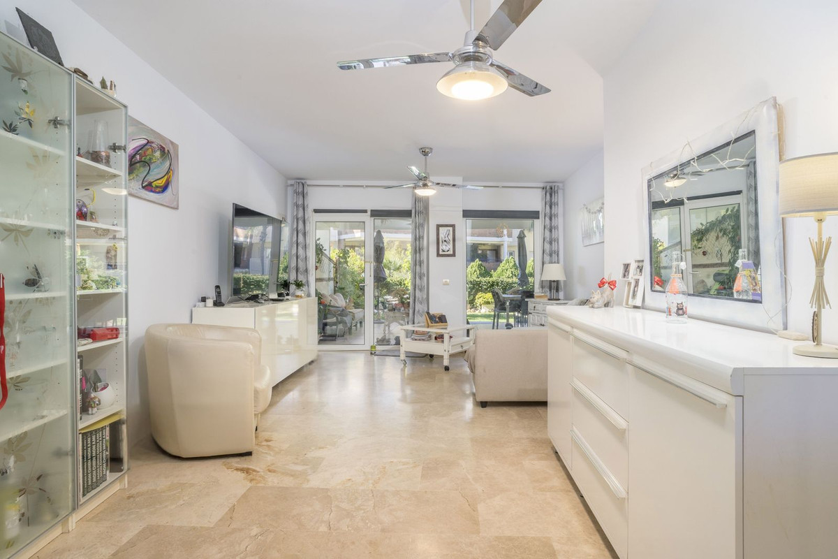 2 Bed Apartment for sale in Mijas Costa Costa Del Sol, Málaga, Spain