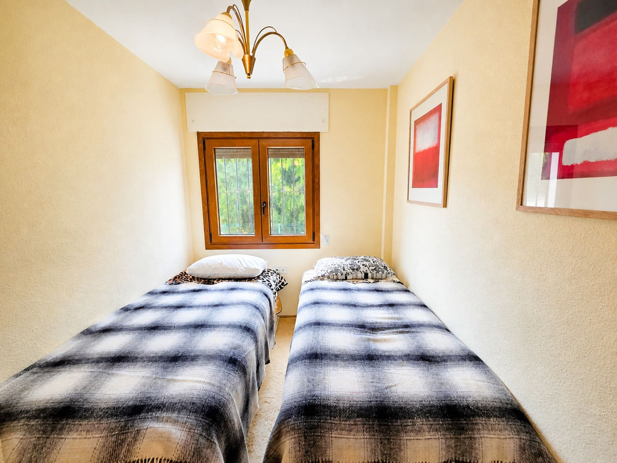 Se vende Pareada de 3 dormitorios en Costa Del Sol, Málaga, España