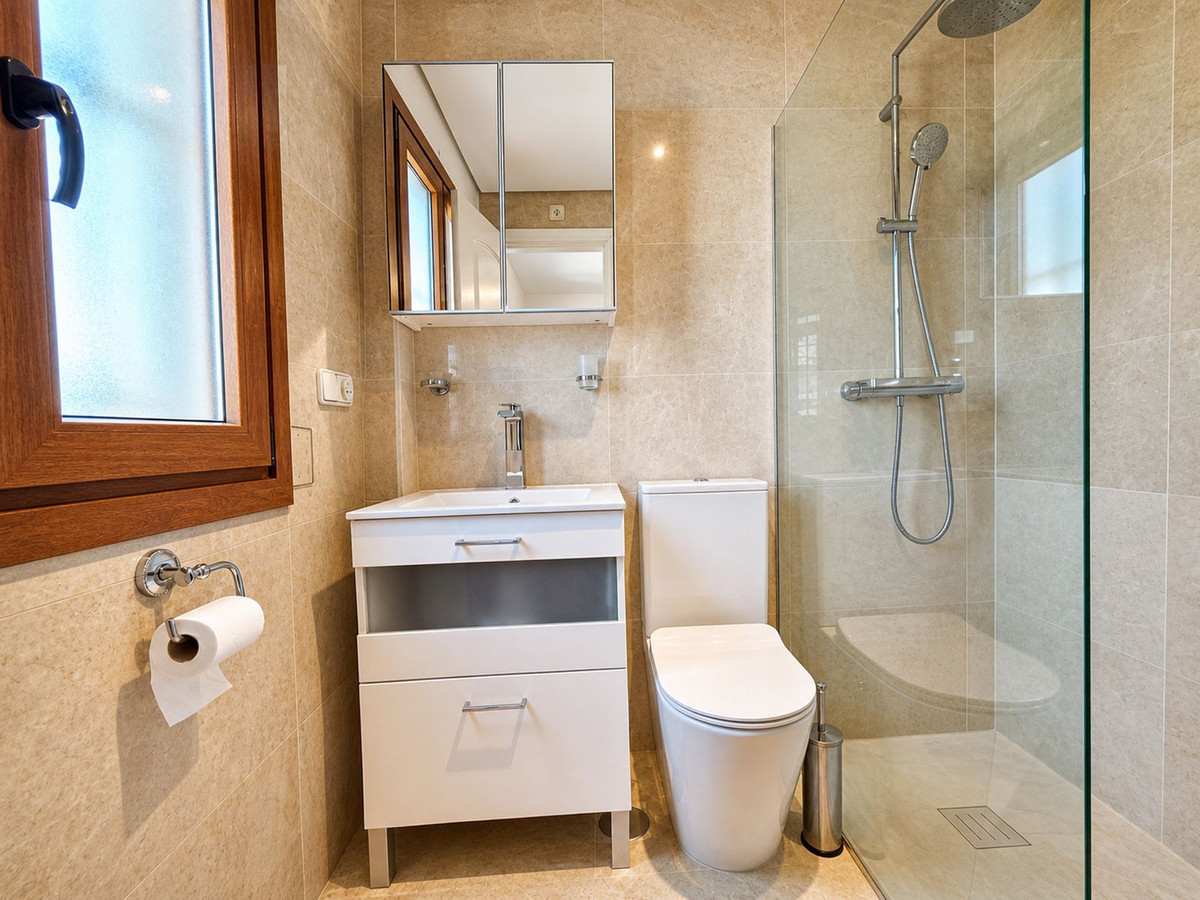 Se vende Pareada de 3 dormitorios en Costa Del Sol, Málaga, España