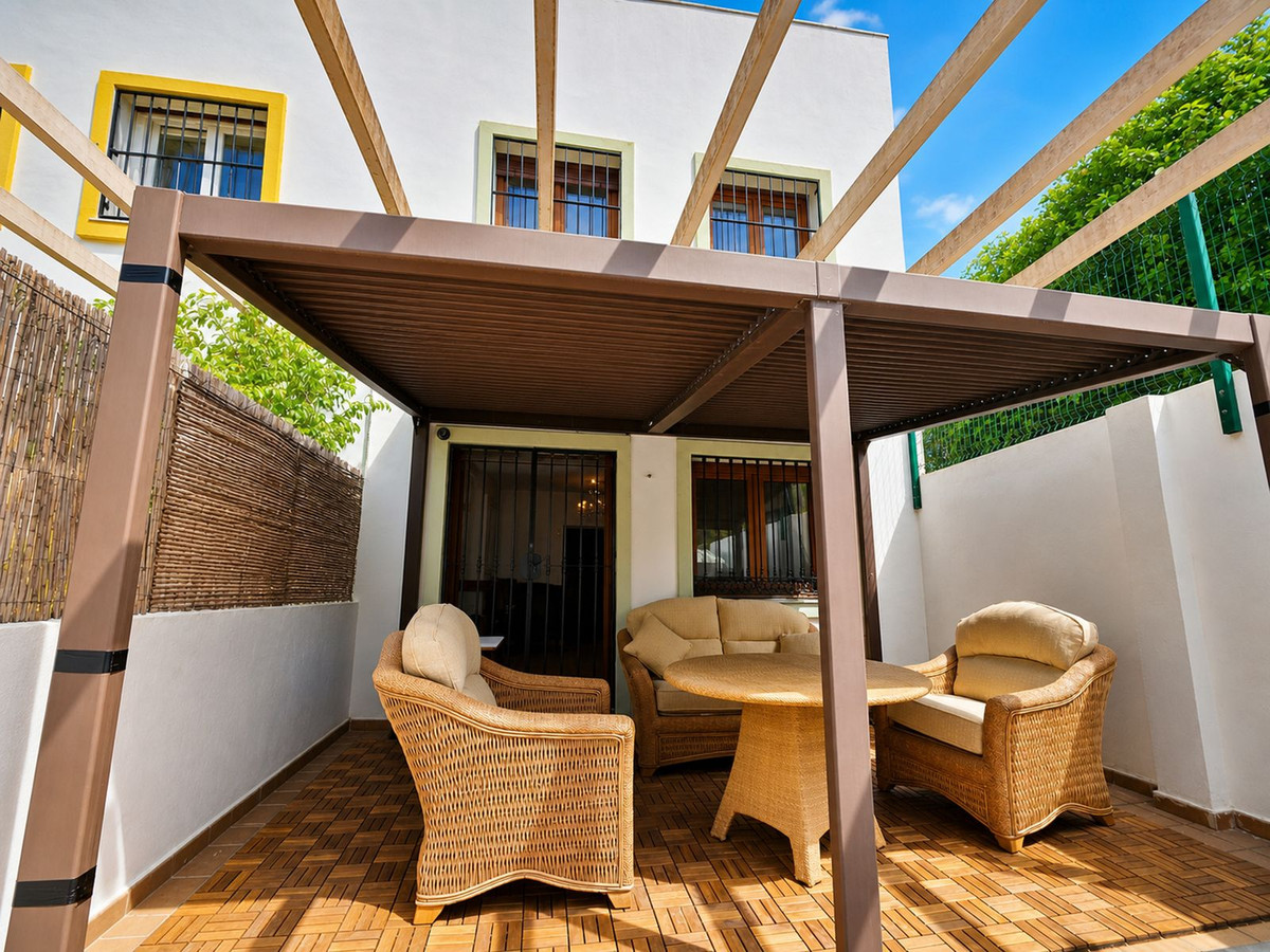 Se vende Pareada de 3 dormitorios en Costa Del Sol, Málaga, España