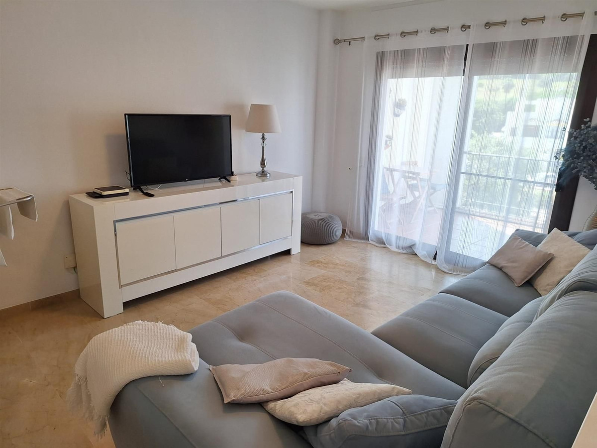 2 Bed Apartment for sale in La Duquesa Costa Del Sol, Málaga, Spain