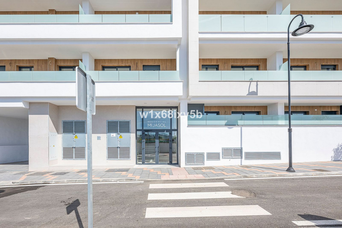 2 Bed Apartment for sale in Mijas Costa Del Sol, Málaga, Spain