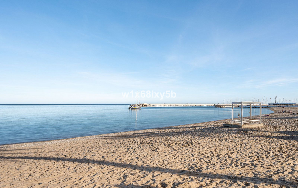 2 Bed Apartment for sale in Mijas Costa Del Sol, Málaga, Spain