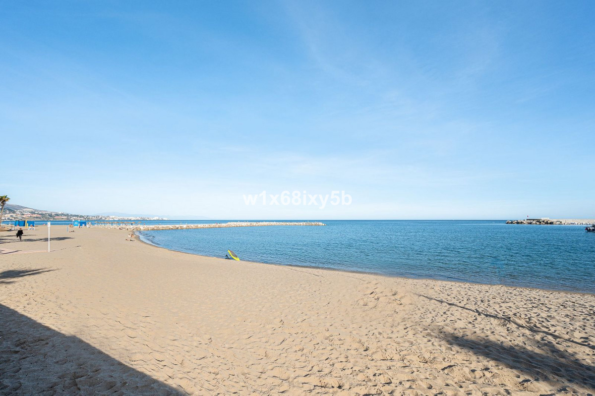 2 Bed Apartment for sale in Mijas Costa Del Sol, Málaga, Spain