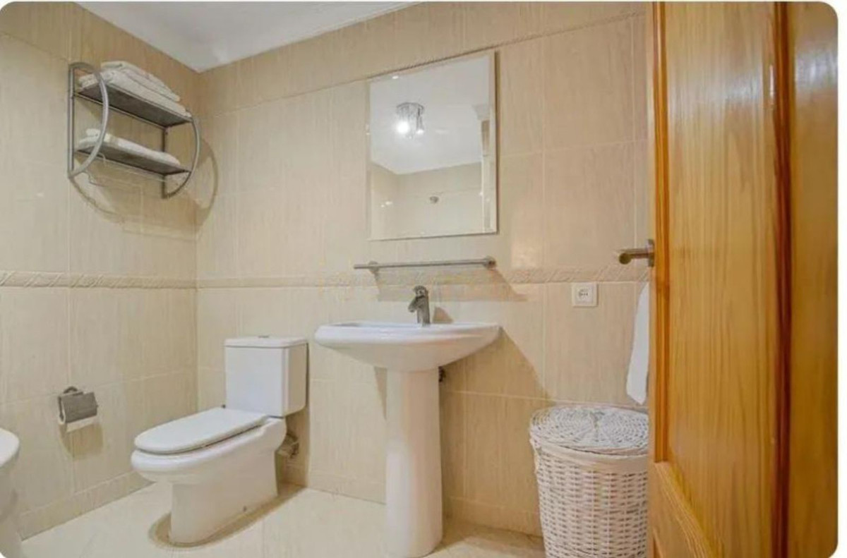 4 Bed Townhouse for sale in Monda Costa Del Sol, Málaga, Spain