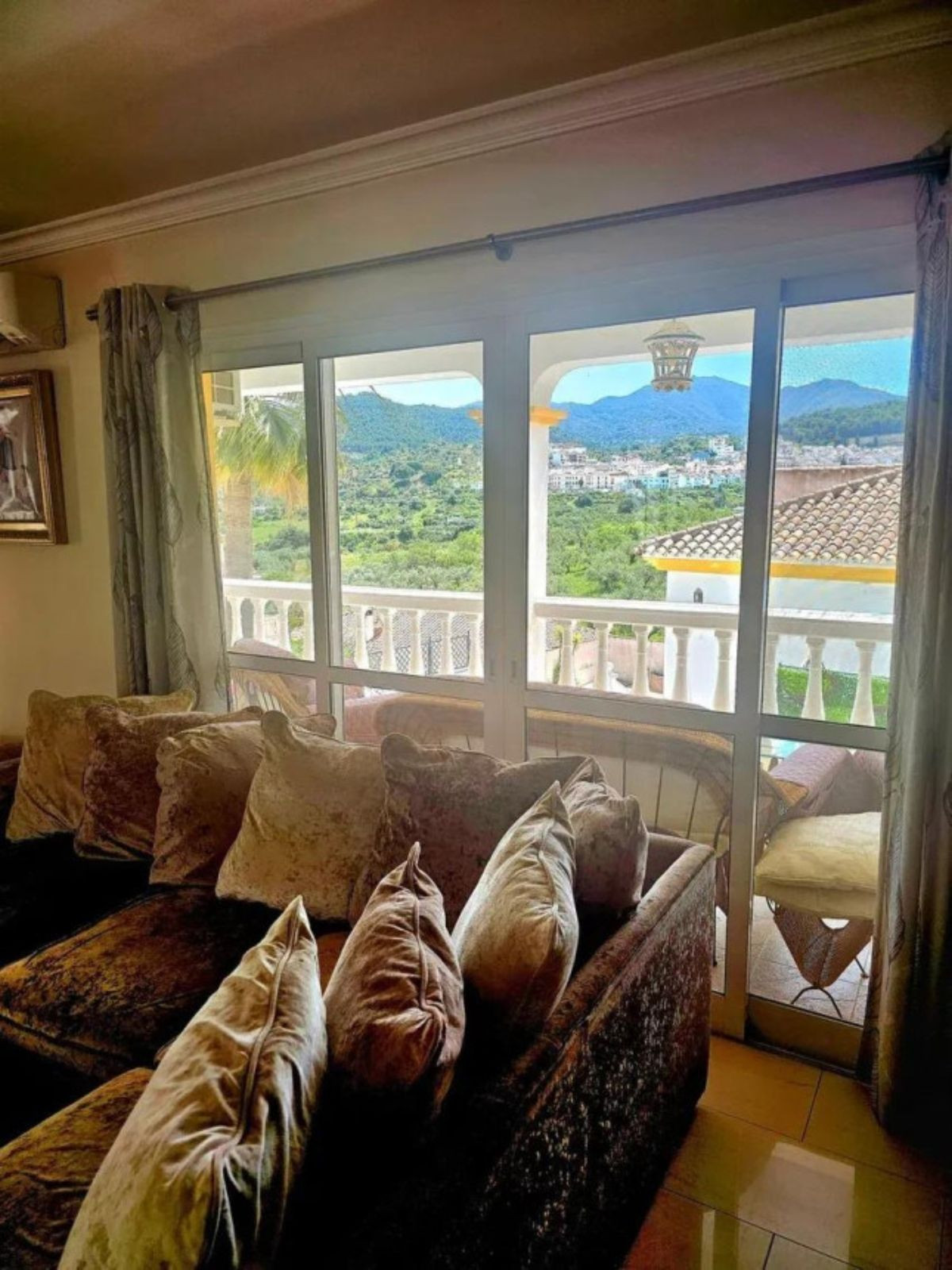 4 Bed Townhouse for sale in Monda Costa Del Sol, Málaga, Spain