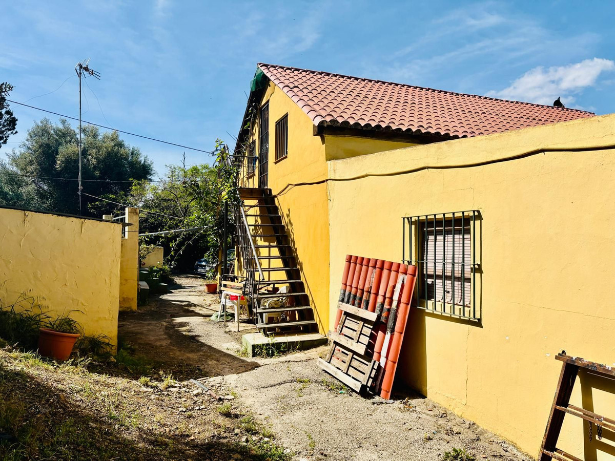 Plots for sale in Estepona Costa Del Sol, Málaga, Spain