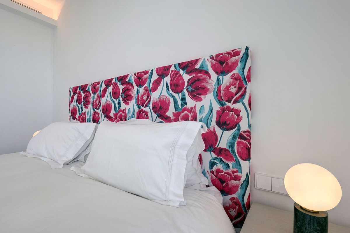 5 Bed Apartment for sale in La Quinta Costa Del Sol, Málaga, Spain