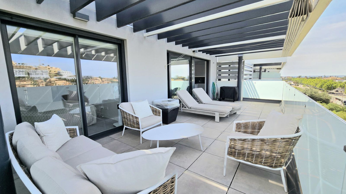 4 Bed Apartment for sale in La Cala De Mijas Costa Del Sol, Málaga, Spain