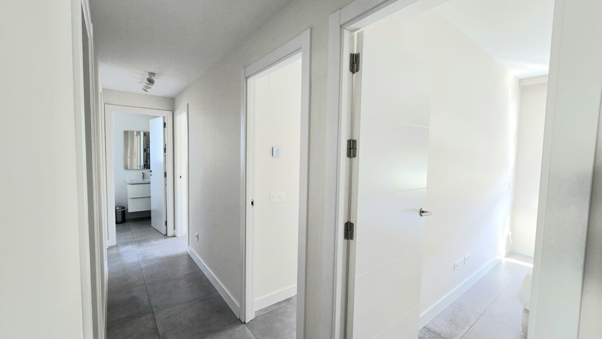 4 Bed Apartment for sale in La Cala De Mijas Costa Del Sol, Málaga, Spain