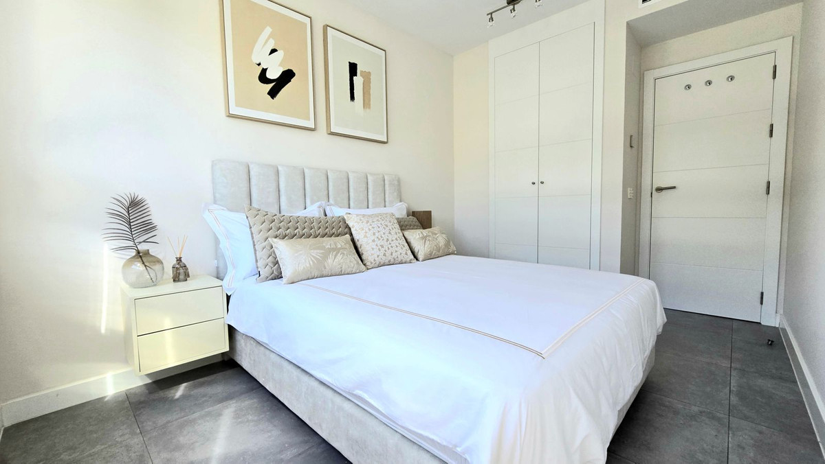 4 Bed Apartment for sale in La Cala De Mijas Costa Del Sol, Málaga, Spain