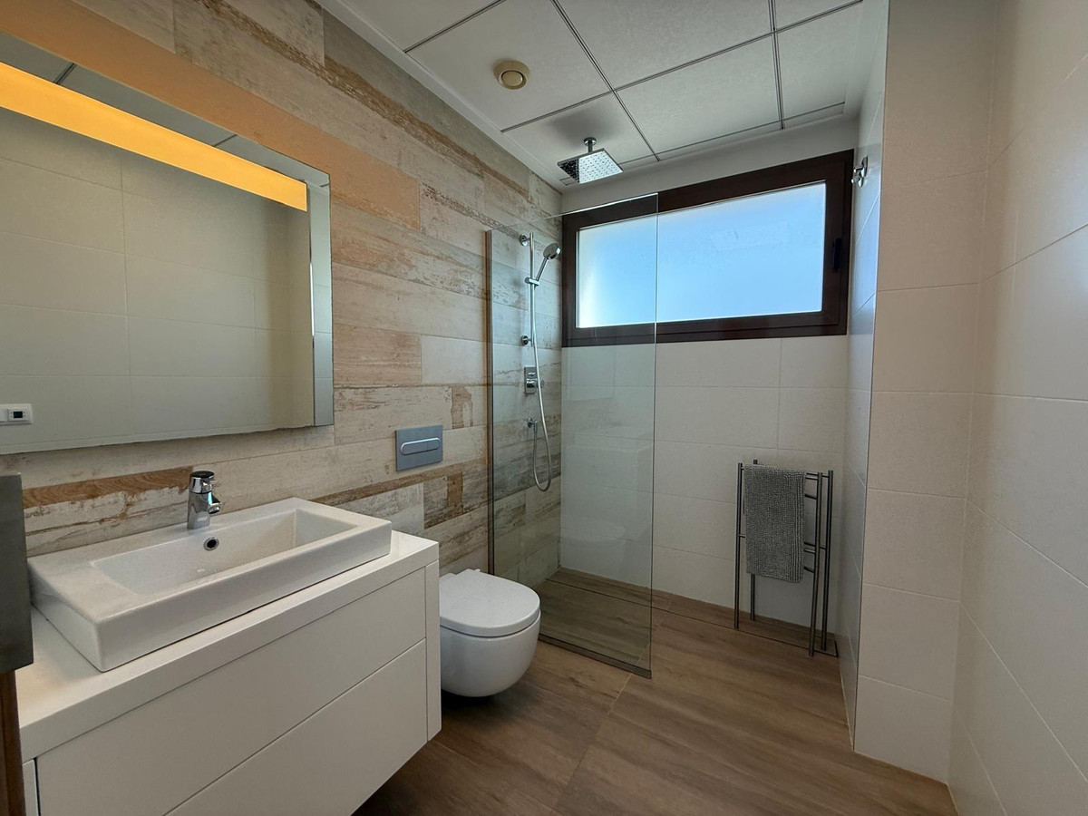 Se vende Villa - Chalet de 3 dormitorios en Costa Blanca, Alicante, España