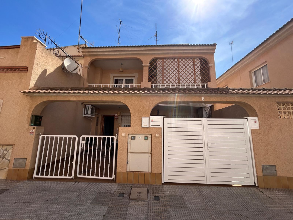 Se vende Adosada de 3 dormitorios en Costa Calida, Murcia, España